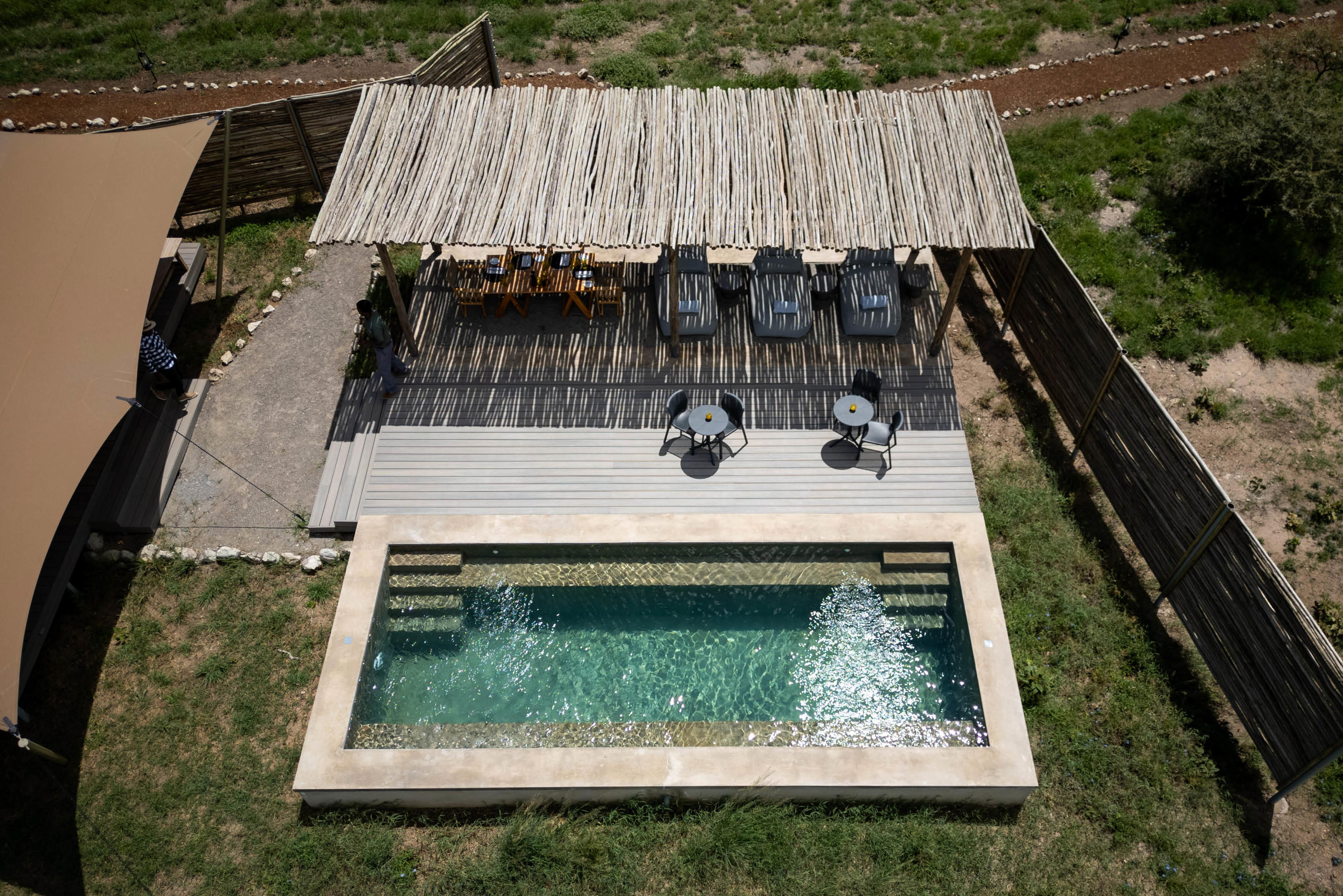 Namiri Plains Retreat thumbnail 14